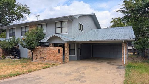 320 N Charles St, Lewisville, TX, 75057-3924 | Card Image