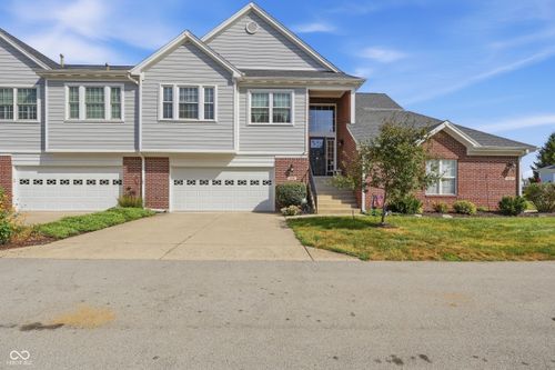 9560 Clover Leaf Ln, Fishers, IN, 46038-8287 | Card Image