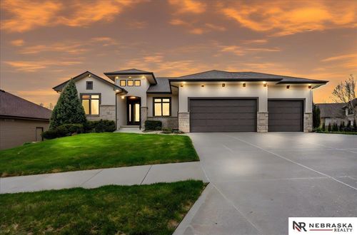 19002 Cuming Circle, Elkhorn, NE, 68022 | Card Image