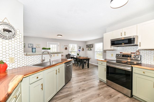 Kitchen | Image 9