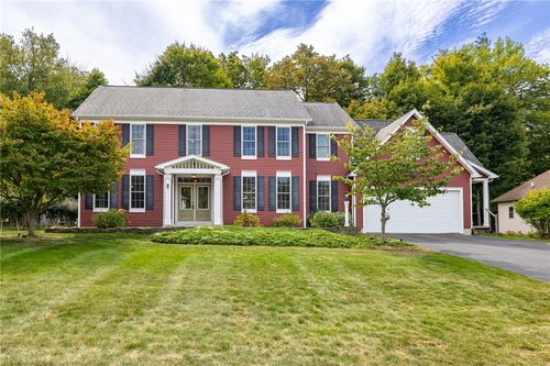 255 Gallant Fox Ln, Webster, NY, 14580-9034 | Card Image
