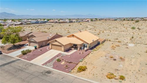 2125 E Crystal Dr, Fort Mohave, AZ, 86426-8840 | Card Image