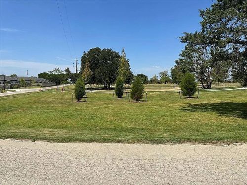 805 Lloyds Rd, Little Elm, TX, 75068-2619 | Card Image