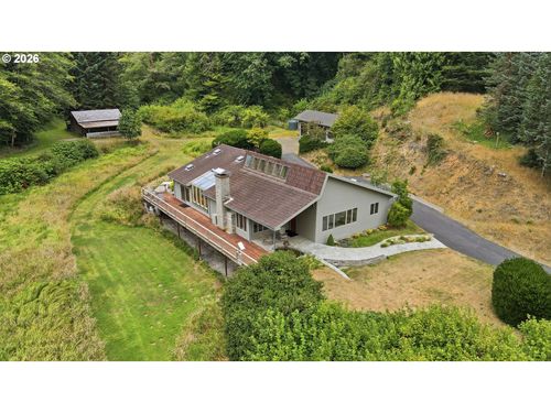 61370 Old Wagon Rd, Coos Bay, OR, 97420-8388 | Card Image