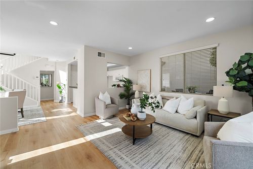 834 N Kintyre Dr, Orange, CA, 92869-7533 | Card Image