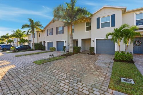 15368 Wildflower Cir, NAPLES, FL, 34119-4862 | Card Image