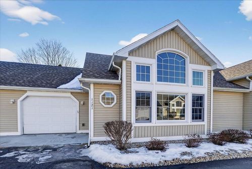 1121 Warner Street, BLACK EARTH, WI, 53515 | Card Image