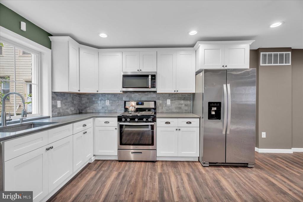 Residential in PHILADELPHIA 5