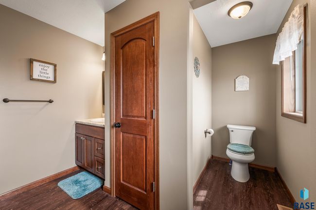 100 Oak Ave, House other with 6 bedrooms, 4 bathrooms and null parking in Crooks SD | Image 32