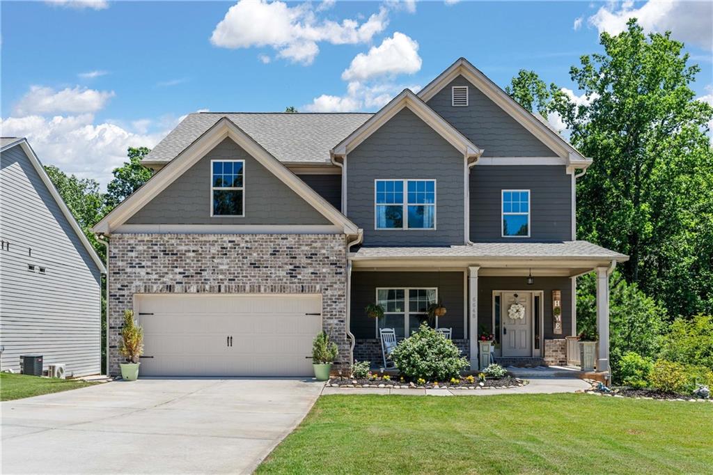 Blue Cove Dr, Flowery Branch, GA 30542