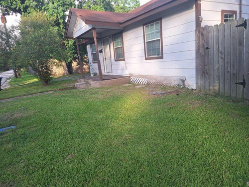 508 Teague St, Navasota, TX, 77868-3932 | Card Image