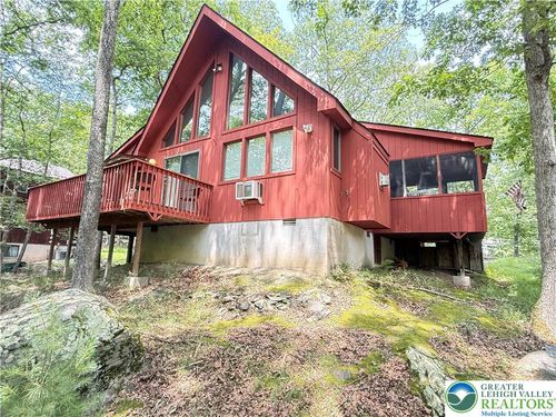 6414 Decker Rd, Bushkill, PA, 18324-9108 | Card Image