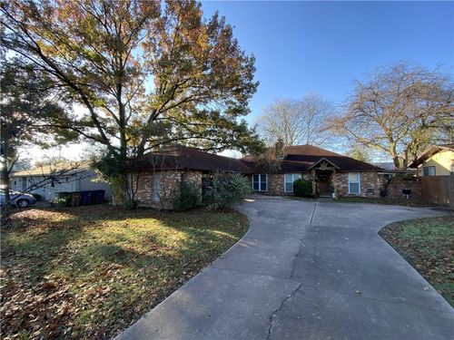 a-3307 Whitepine Dr, Austin, TX, 78757-1653 | Card Image