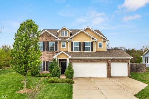 21445 Hanstock Dr, Noblesville, IN, 46062-9325 | Card Image