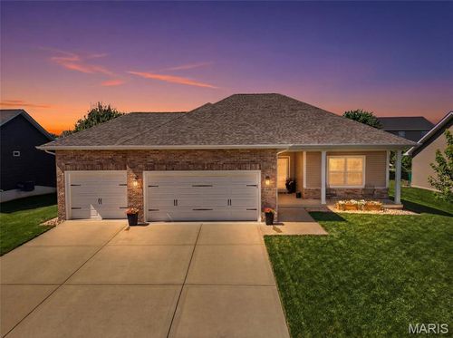 608 Willowbrook Way, O Fallon, IL, 62269-7058 | Card Image