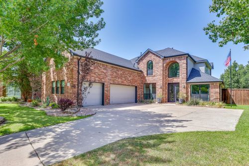 18 Hideaway Ct, Trophy Club, TX, 76262-5101 | Card Image