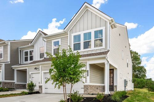 2323 Juneau Ln, Columbia, TN, 38401-4194 | Card Image