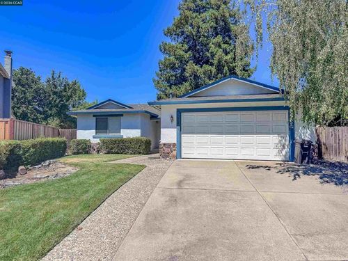 2811 Saint Joseph Dr, Concord, CA, 94518-2131 | Card Image
