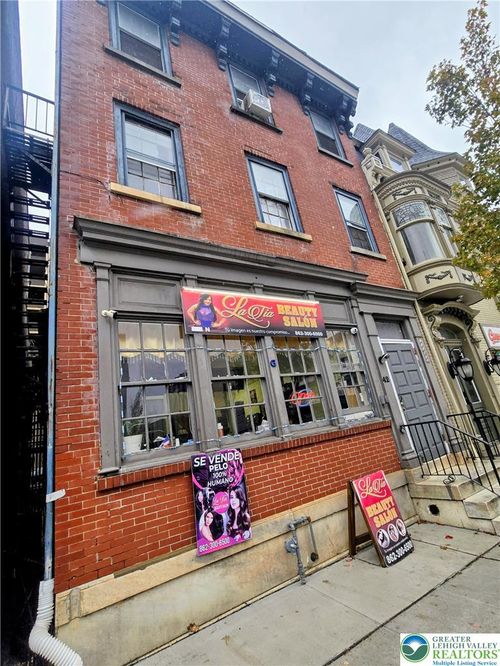 2m-42 8th Street, Allentown City, PA, 18101 | Card Image