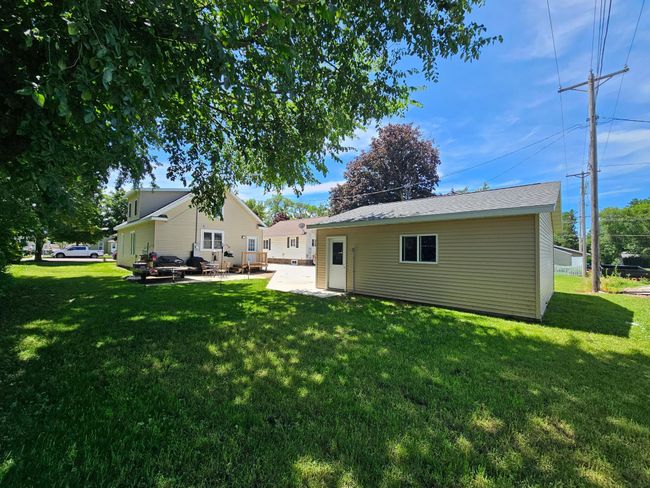 411 W Main St, House other with 4 bedrooms, 2 bathrooms and null parking in Pipestone MN | Image 4