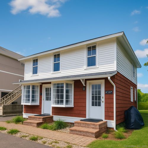 18 A Melba St, Milford, CT, 06460-7437 | Card Image