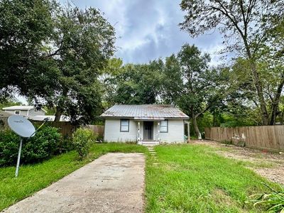 26342 Welch Lane, House other with 3 bedrooms, 2 bathrooms and 2 parking in Splendora TX | Image 1