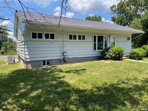 a-304 Lynda Dr, Carbondale, IL, 62901-3332 | Card Image