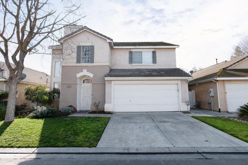 7556 N Trellis Cir, Fresno, CA, 93720-3686 | Card Image