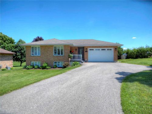 113 Kippen Rd, Egmondville, ON, N0K1G0 | Card Image