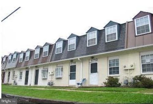 z-33-1713 Village Green Dr, LANDOVER, MD, 20785-4160 | Card Image
