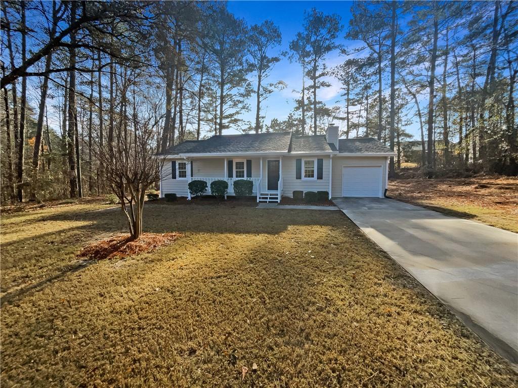Compton Woods Dr, Loganville, GA 30052