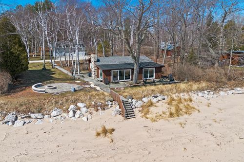 6577-6576 Silver Beach, BELGIUM, WI, 53013 | Card Image