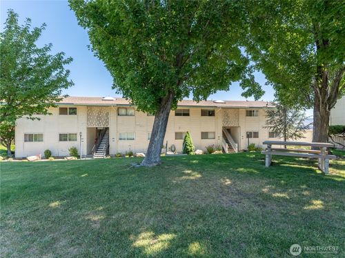 apt-21-10 S Cove Ave, Wenatchee, WA, 98801-2592 | Card Image