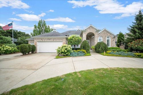 4900 Hawk Hollow Dr E, Bath, MI, 48808-8766 | Card Image