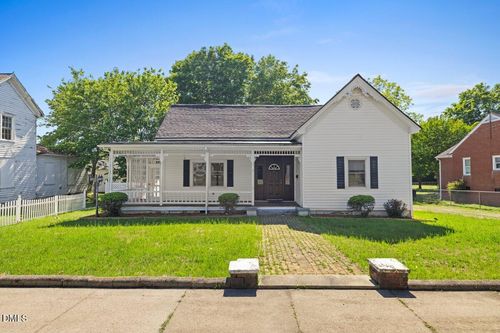 305 Broad St, Oxford, NC, 27565-2905 | Card Image