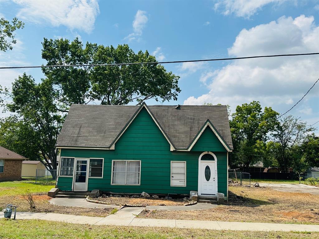 Waco St, Van Alstyne, TX 75495