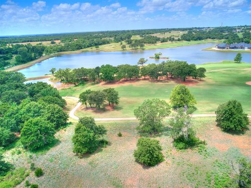2379 Clubhouse Dr, Blanchard, OK, 73010-3535 | Card Image