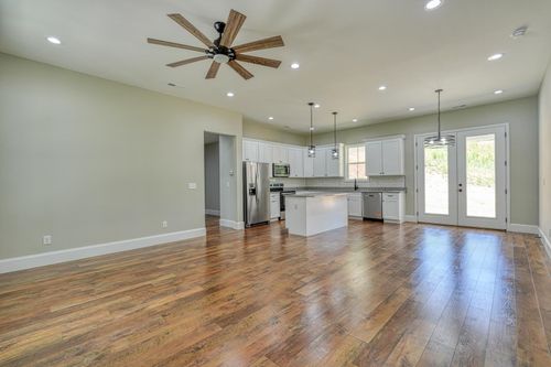 82 Old Schoolhouse Rd, Spartanburg, SC, 29307 | Card Image