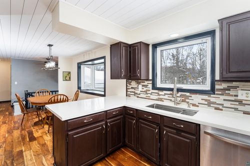5105 Sheridan Dr, Hermantown, MN, 55810-2538 | Card Image