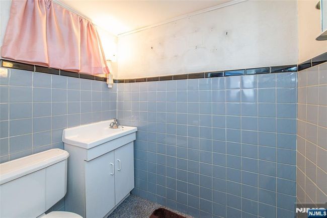 27 Dodd Rd, House other with 3 bedrooms, 2 bathrooms and null parking in West Caldwell NJ | Image 16