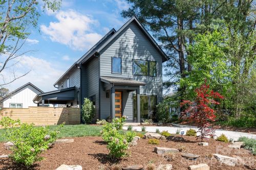 39 Boyd Ave, Asheville, NC, 28806-3505 | Card Image