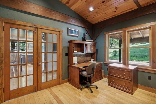 1212 Old Forbes Rd, House other with 3 bedrooms, 4 bathrooms and 3 parking in Ligonier PA | Image 17