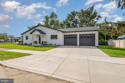 613 E Keller St, MECHANICSBURG, PA, 17055-3426 | Card Image
