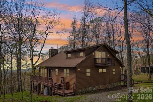 34 Wolfs Head Ct, Mars Hill, NC, 28754-5737 | Card Image