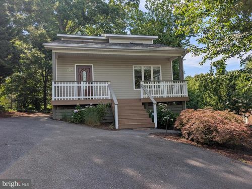 607 Overhill Dr, EDGEWATER, MD, 21037-3835 | Card Image