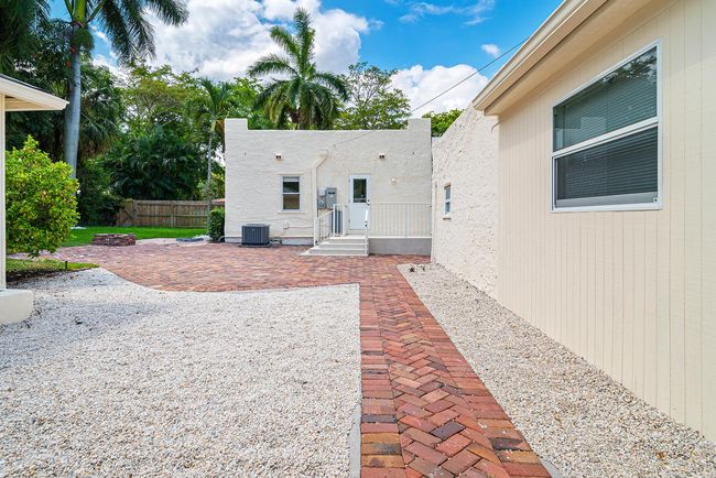 813 Avon Rd, House other with 4 bedrooms, 2 bathrooms and null parking in West Palm Beach FL | Image 25