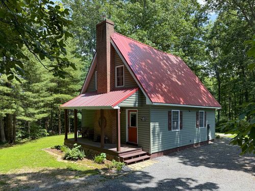 323 Deer Trail Dr, GREENVILLE, VA, 24440 | Card Image