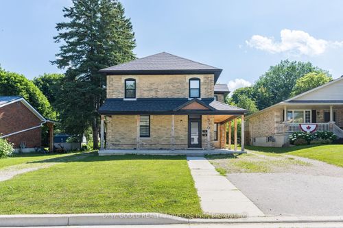 330 William St, Mount Forest, ON, N0G2L3 | Card Image