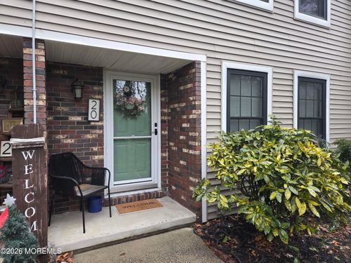 520-20 Barnes Ln, Toms River, NJ, 08753-8343 | Card Image