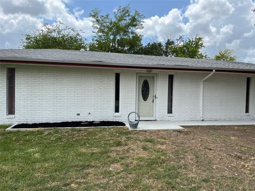 110 Circle Dr, Point, TX, 75472-5518 | Card Image